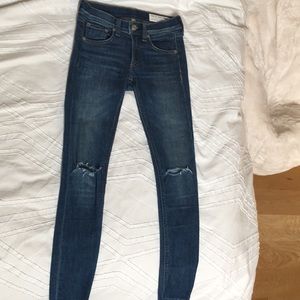 Rag and Bone Mid Rise Skinny Capri Jean